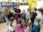 Детская библиотека: «Рождественская карусель» (6+)